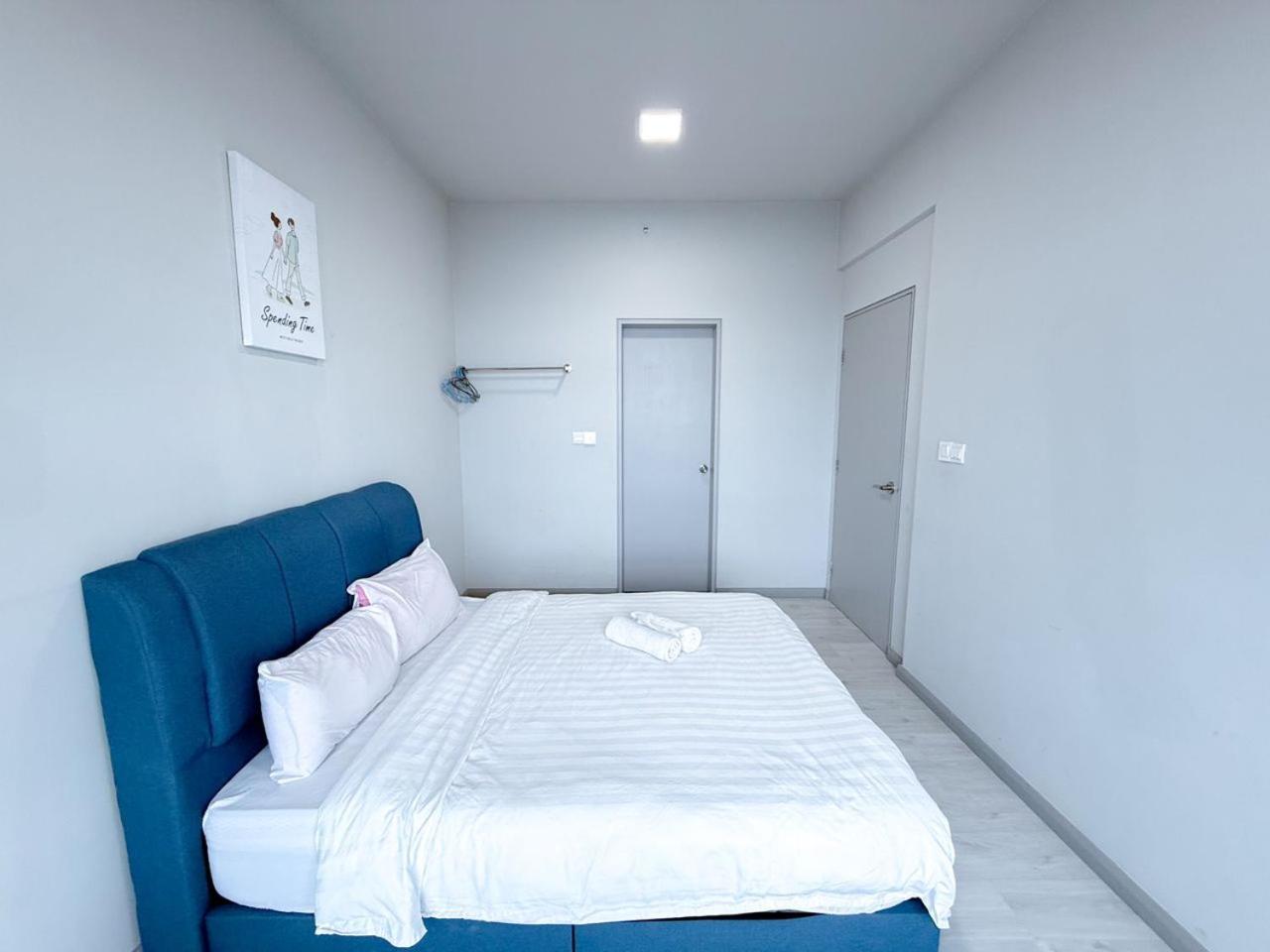 Jesselton Quay Near Jesselton Point Suria Sabah Gaya Street By Chillmore